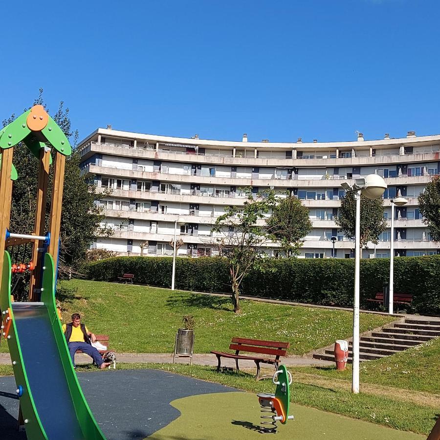Soleado Piso Con Garaje Y Piscina A 8' Centro Lägenhet Castro Urdiales Exteriör bild