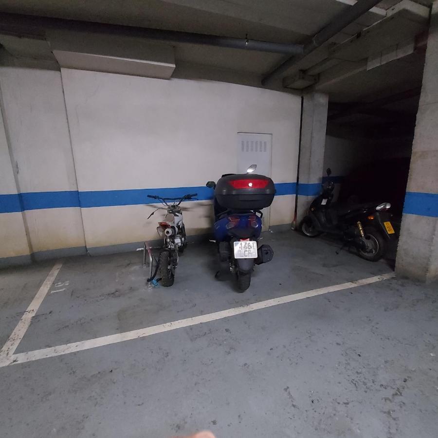 Soleado Piso Con Garaje Y Piscina A 8' Centro Lägenhet Castro Urdiales Exteriör bild